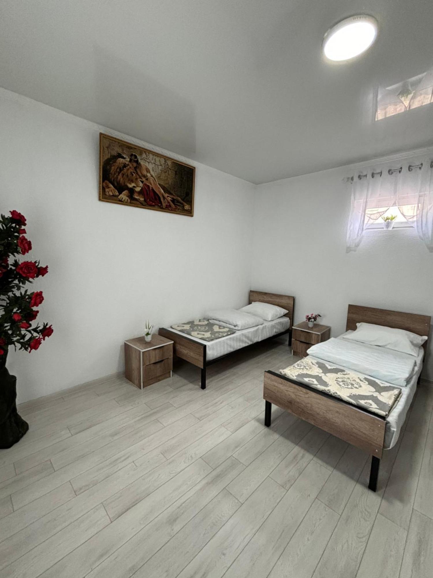 Hostel,Halal Хостел,Халал Токмак Экстерьер фото