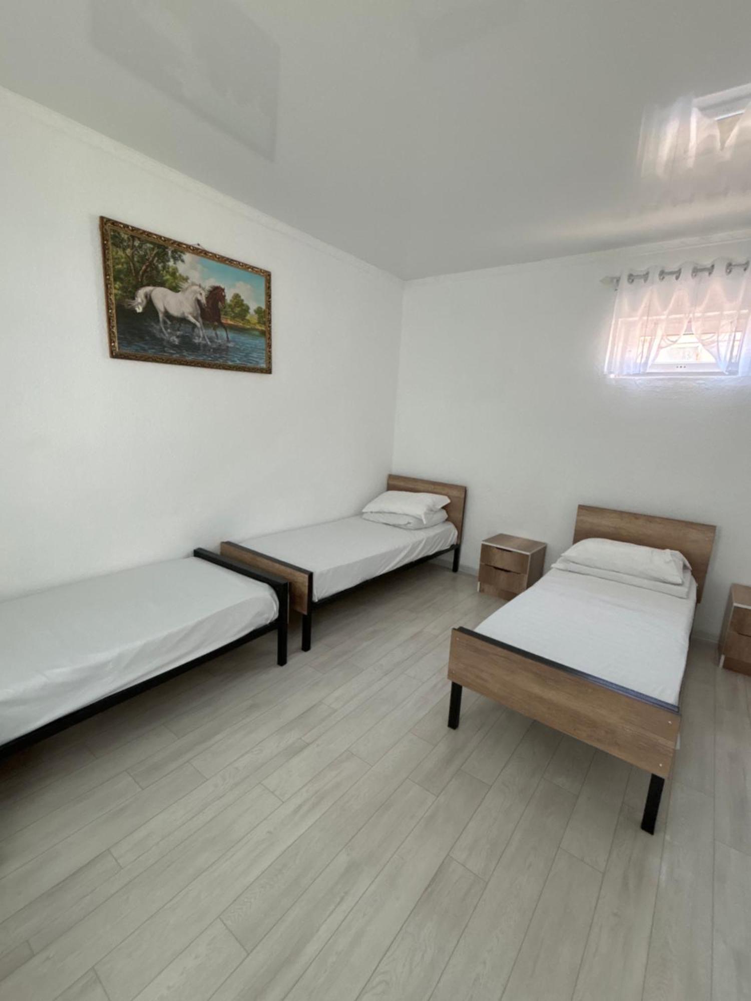 Hostel,Halal Хостел,Халал Токмак Экстерьер фото