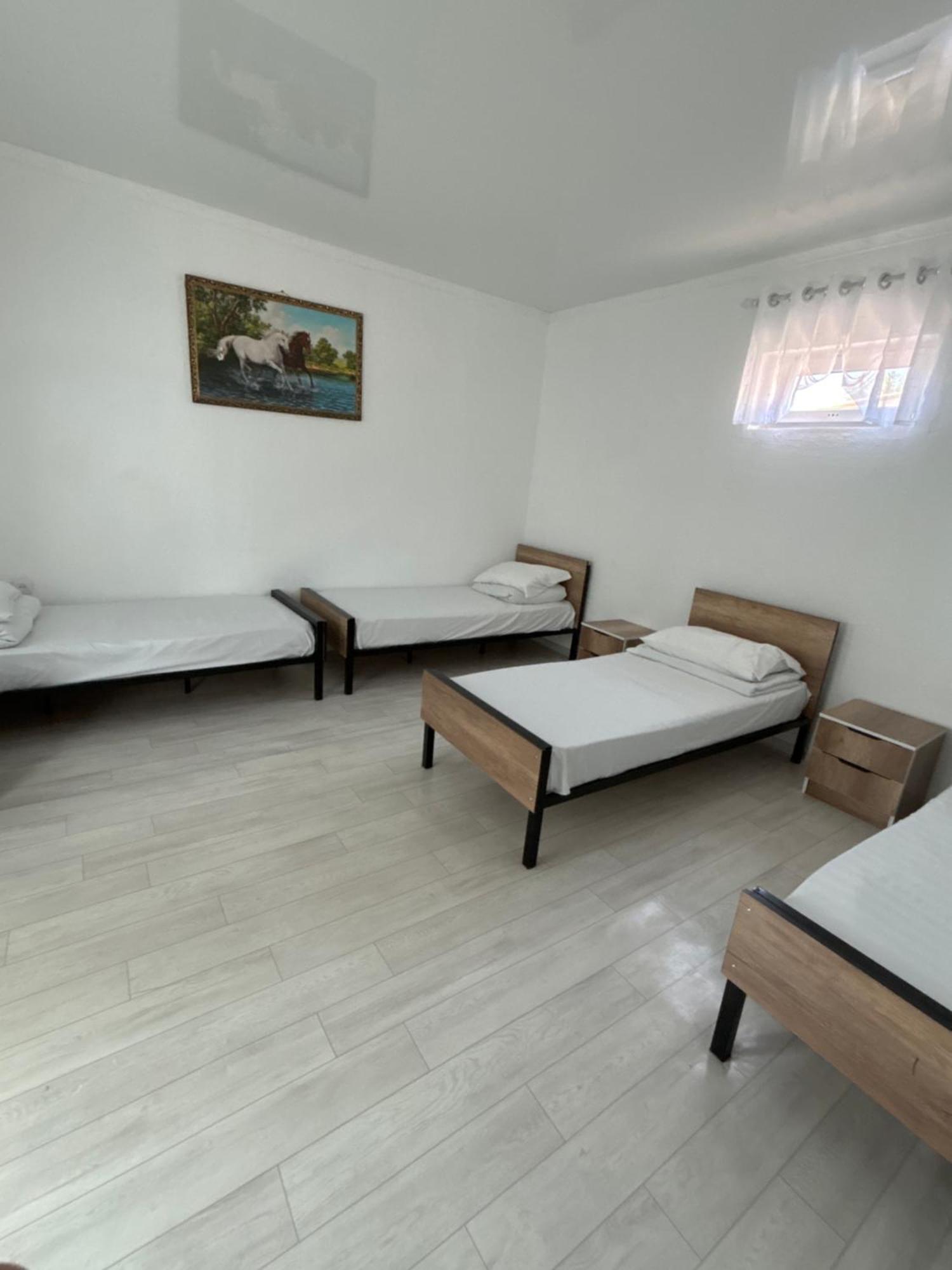 Hostel,Halal Хостел,Халал Токмак Экстерьер фото